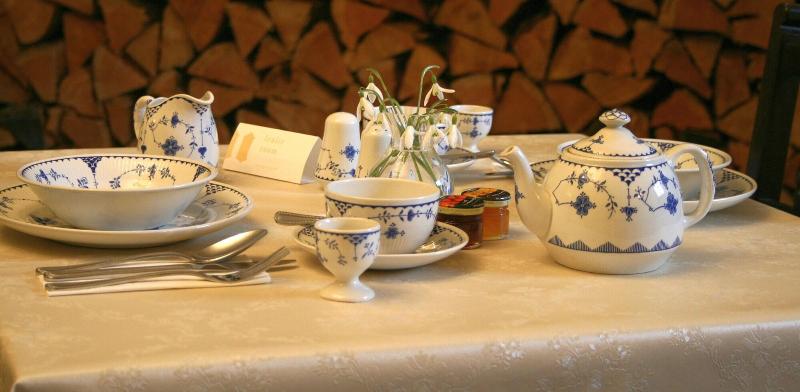 민박 Leslie Castle