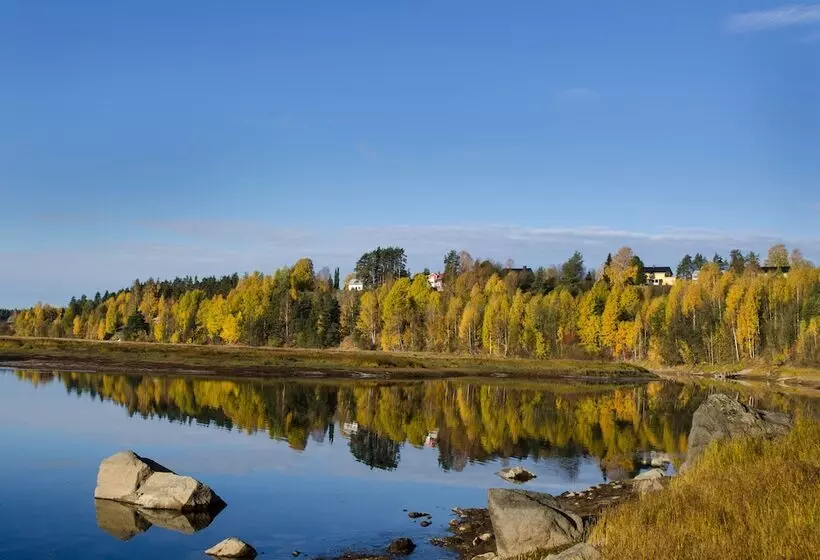 Aamiaismajoitus (B&B) Sikfors Konferens & Fritidsby