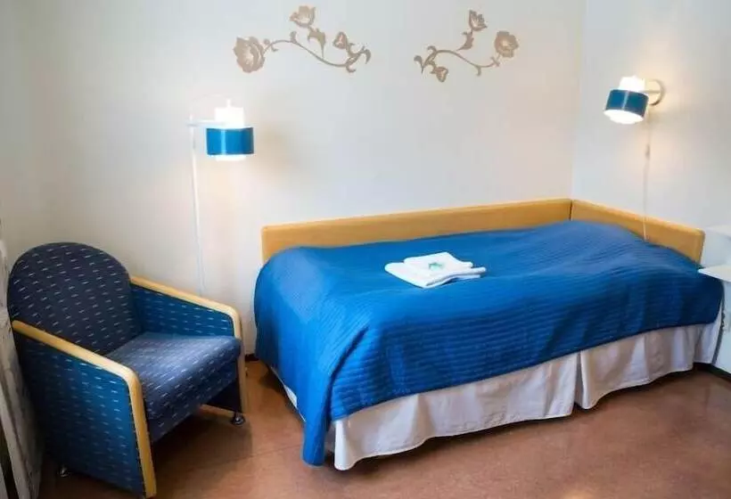 Aamiaismajoitus (B&B) Sikfors Konferens & Fritidsby