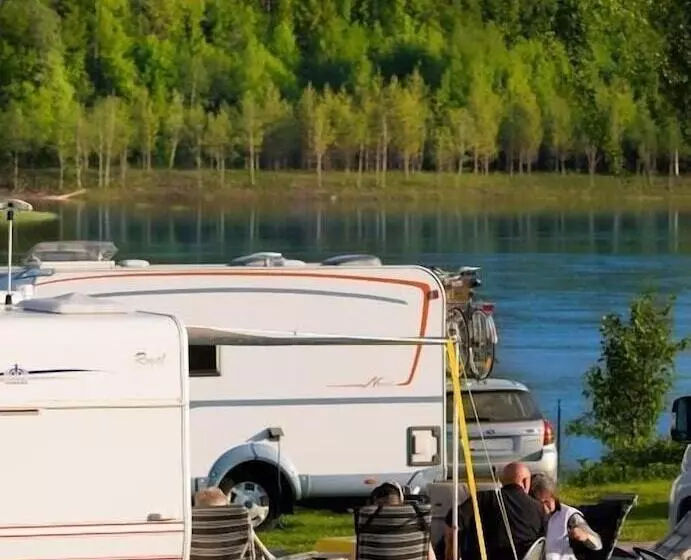 Aamiaismajoitus (B&B) Sikfors Konferens & Fritidsby