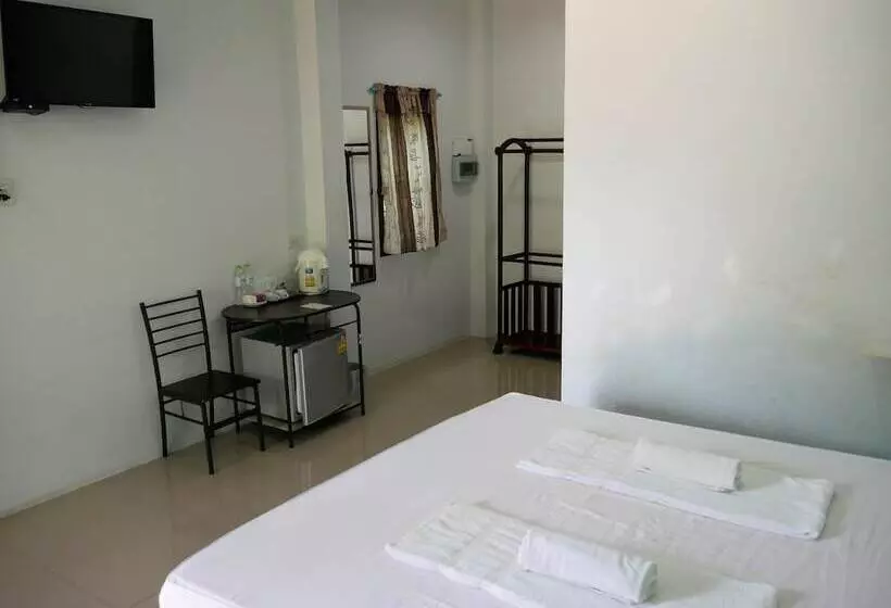 ホテル Banauyporn Resort