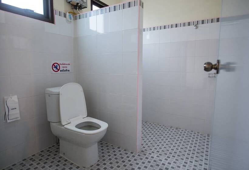 호텔 Chiang Kham Tilue Resort