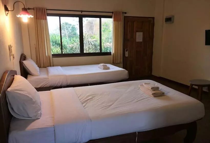 Hotelli Chiang Kham Tilue Resort