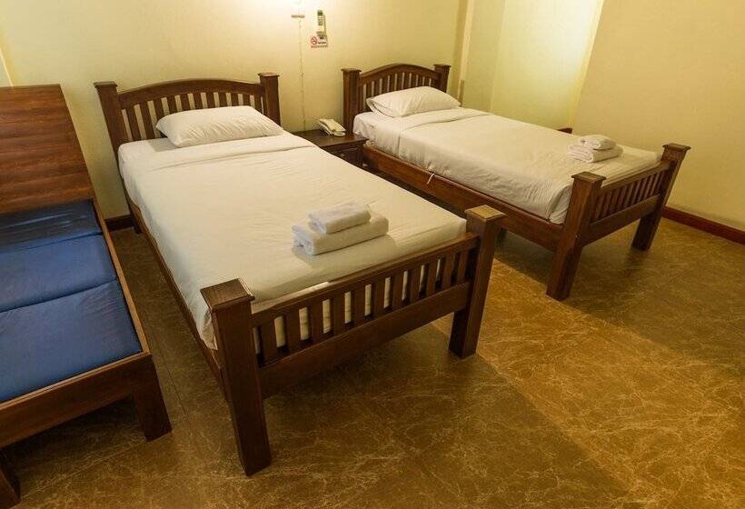 호텔 Chiang Kham Tilue Resort