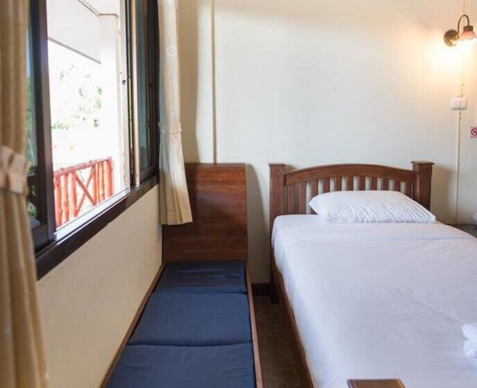 호텔 Chiang Kham Tilue Resort