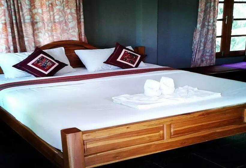 Hotelli Chiang Kham Tilue Resort