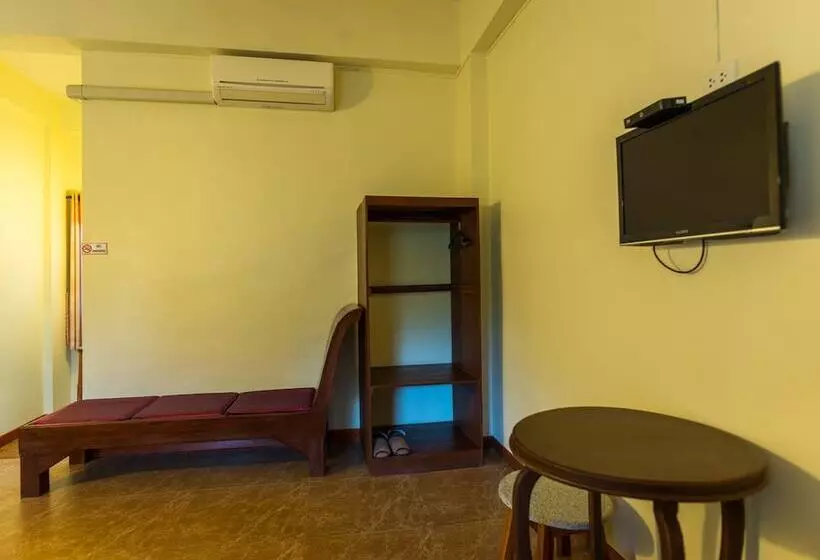 Hotelli Chiang Kham Tilue Resort