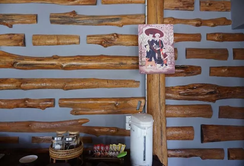 Hotelli Chiang Kham Tilue Resort