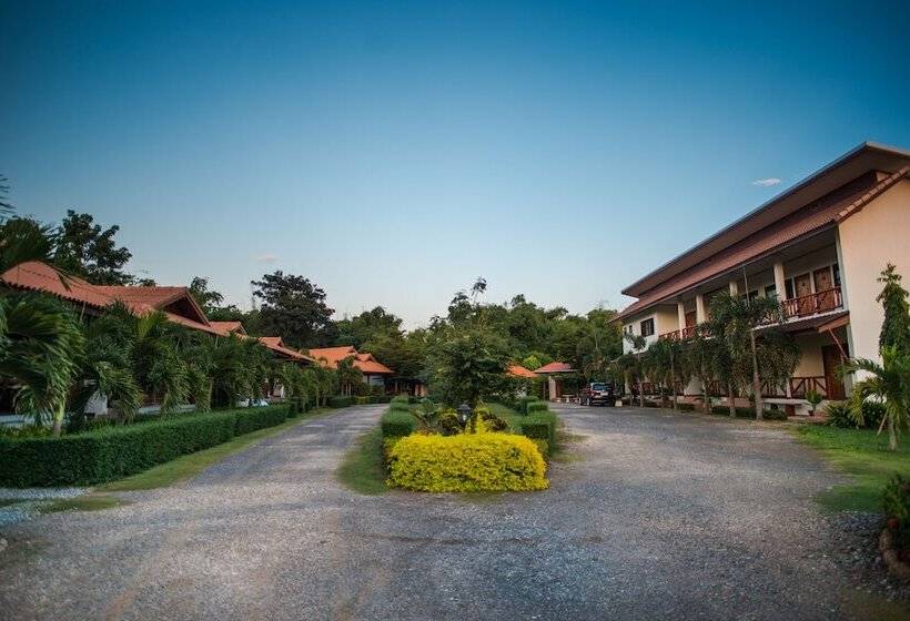 호텔 Chiang Kham Tilue Resort