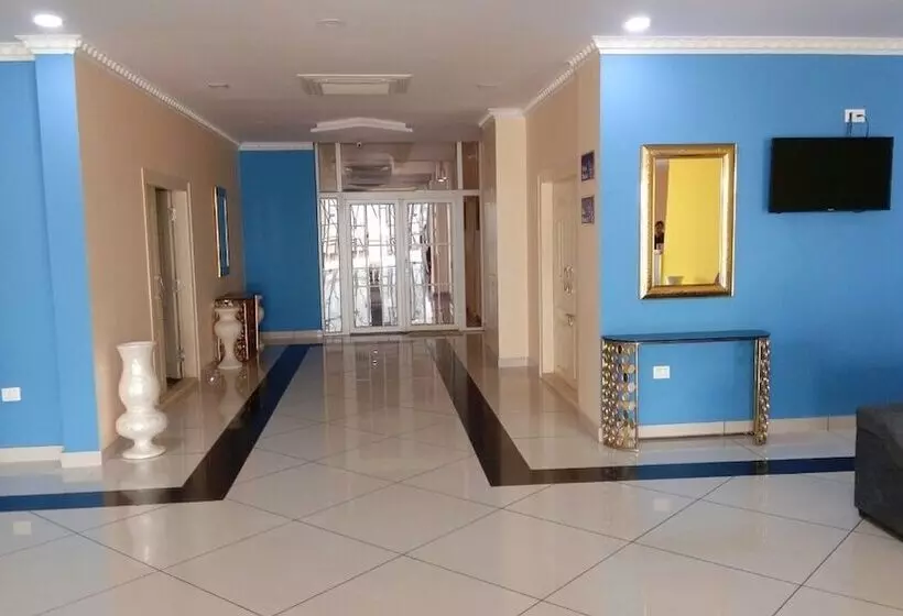 Hotelli Crown Orchid