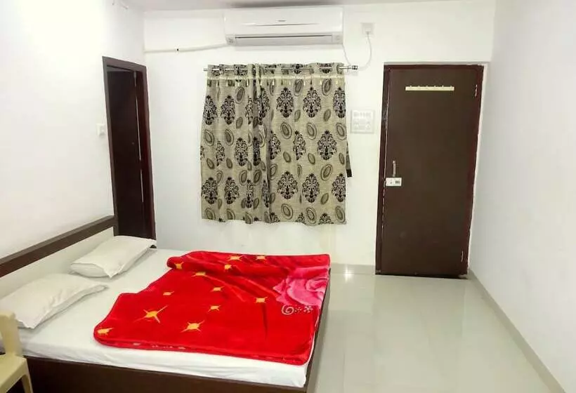 Hotel Dev Villa