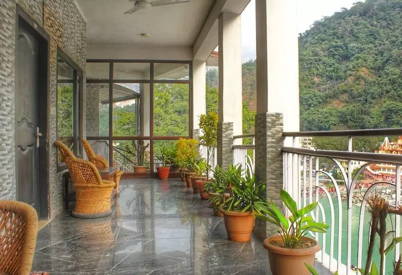 ホテル Ishan A Riverside Retreat