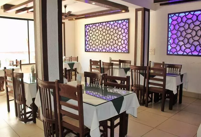 ホテル Ishan A Riverside Retreat
