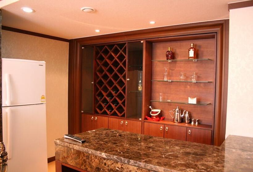 فندق Juwangsan Spa Tourist