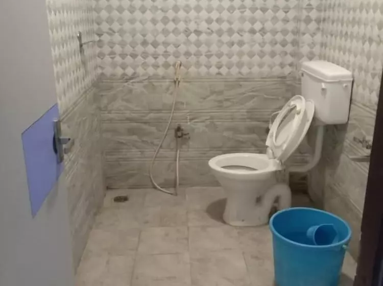 ホテル Kalaimagal Residency