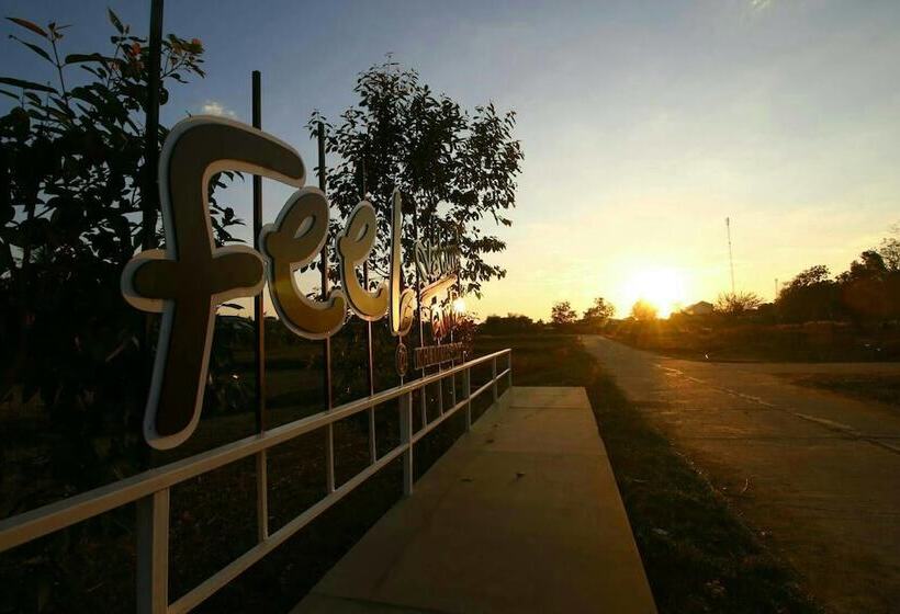 Hotel Khemmarat Baandin Resort