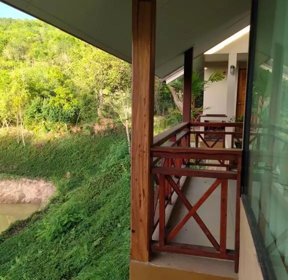 Hotelli Mamaungpaa Hill Resort