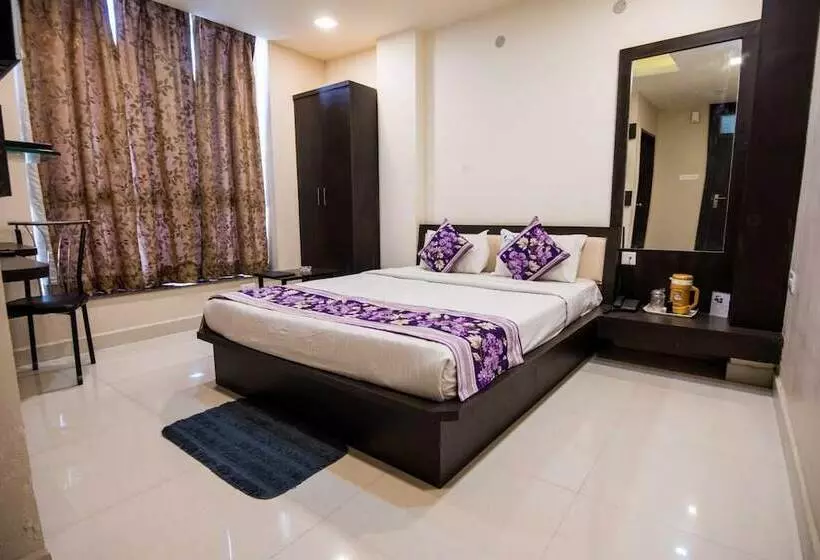 Hotelli Mayur Palace