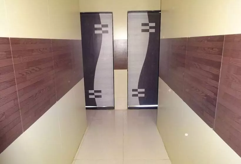 Hotelli Mayur Palace