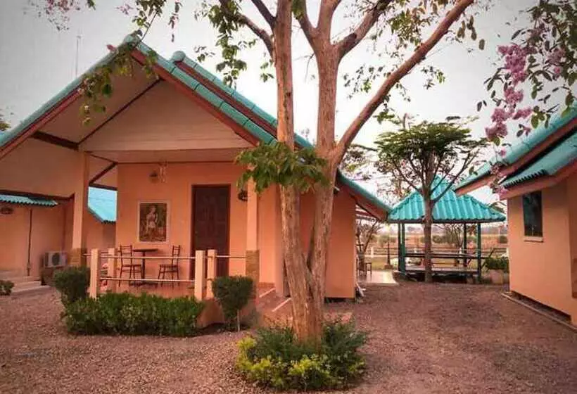 Hotelli Mourakot Resort