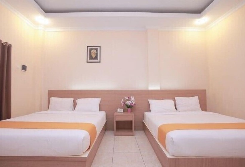 Otel New Merdeka Pati