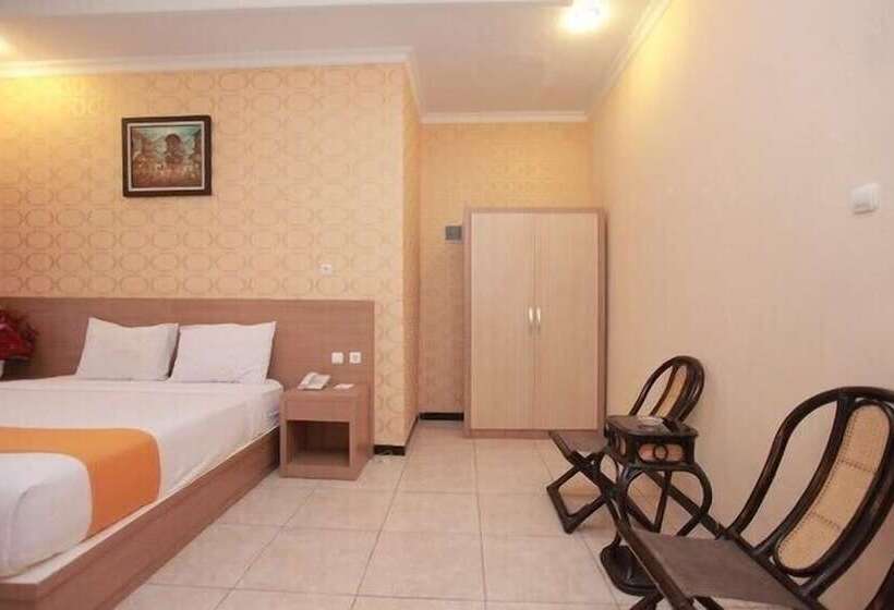 Otel New Merdeka Pati