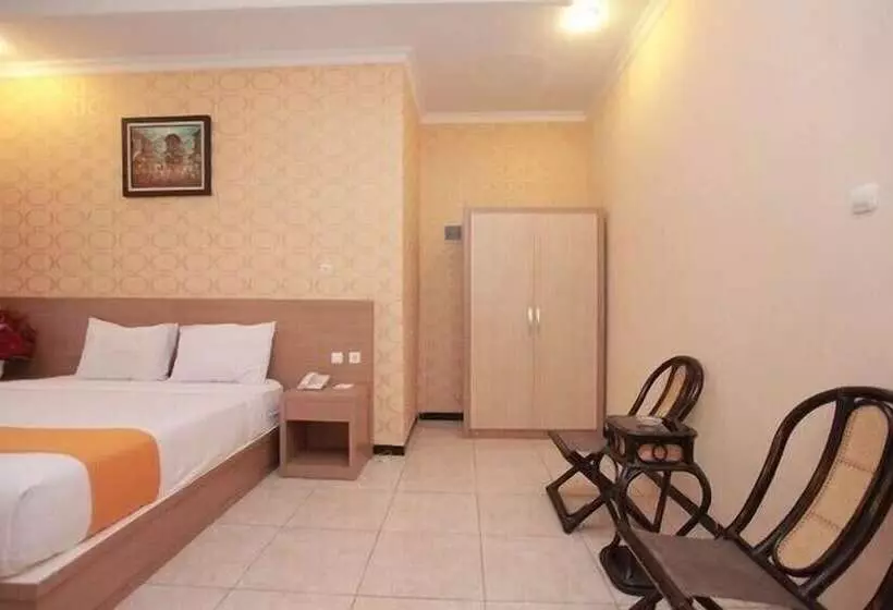 Otel New Merdeka Pati