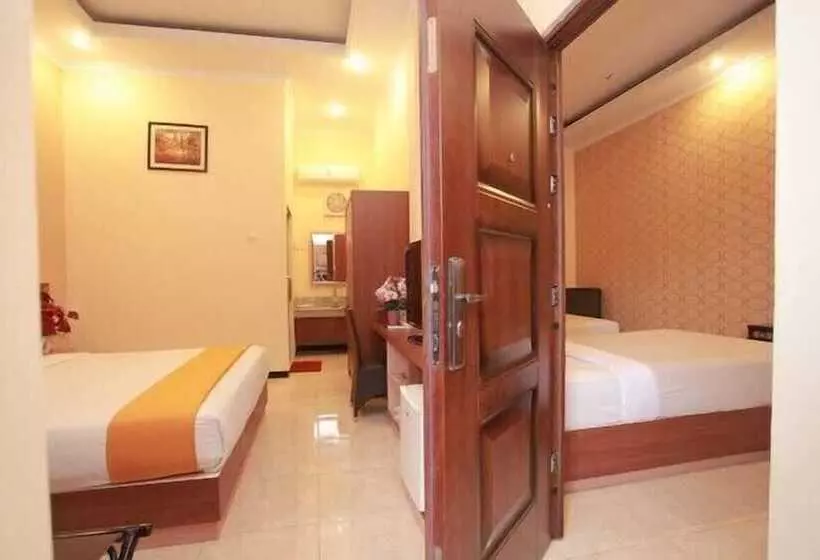 Otel New Merdeka Pati