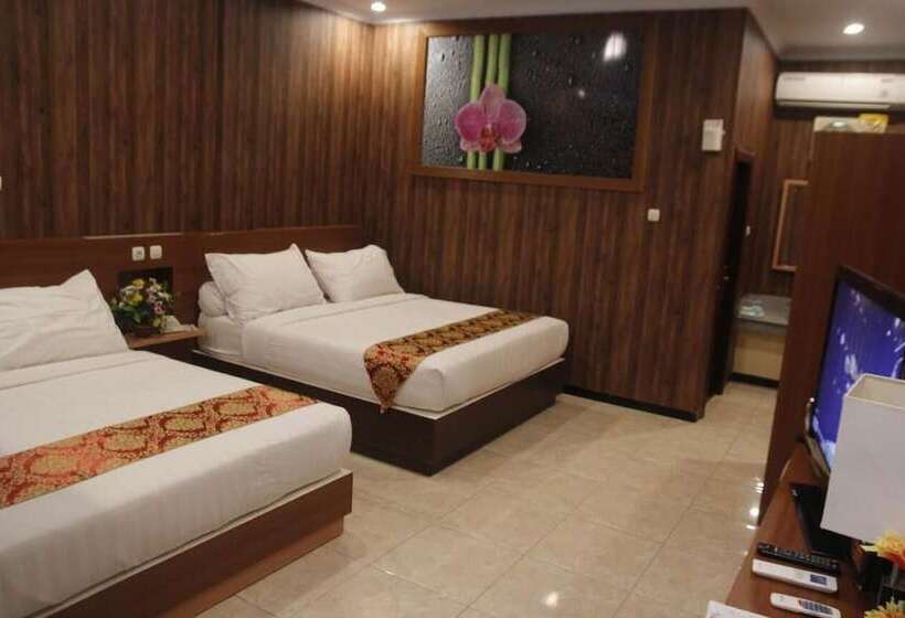 Otel New Merdeka Pati