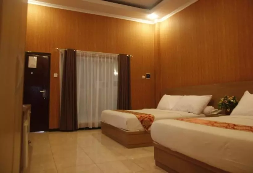 Otel New Merdeka Pati