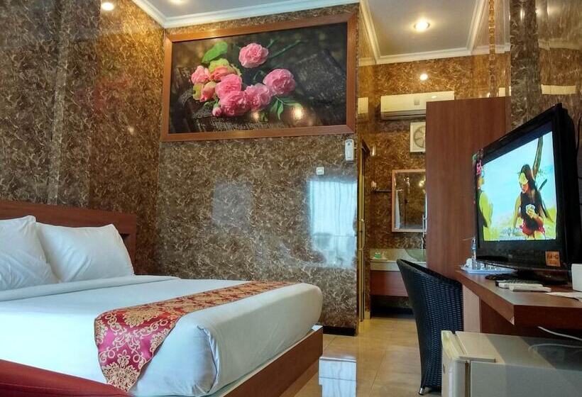 Otel New Merdeka Pati