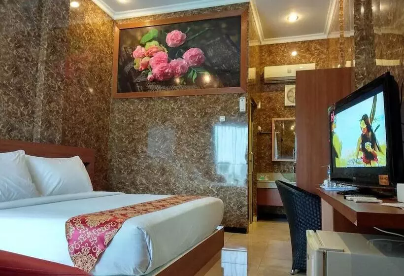 Otel New Merdeka Pati