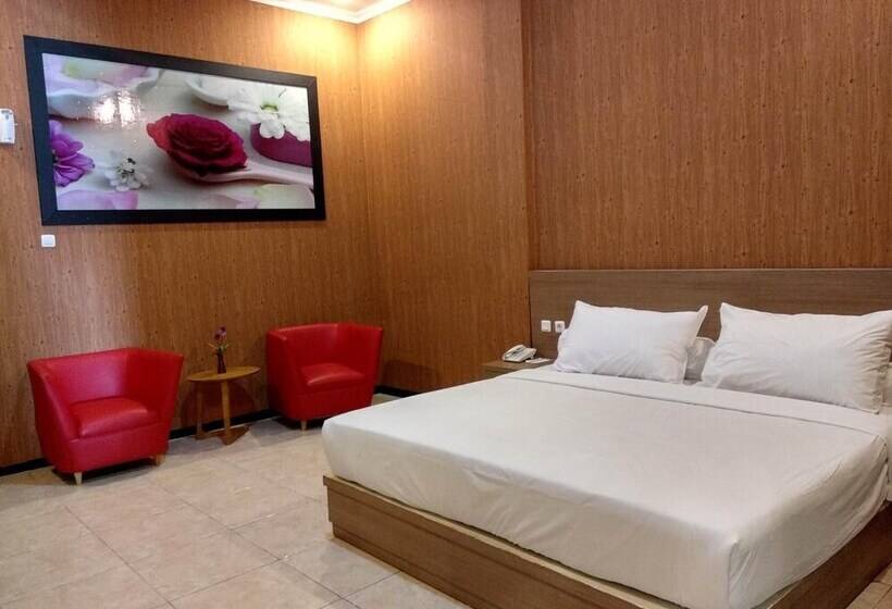 Otel New Merdeka Pati