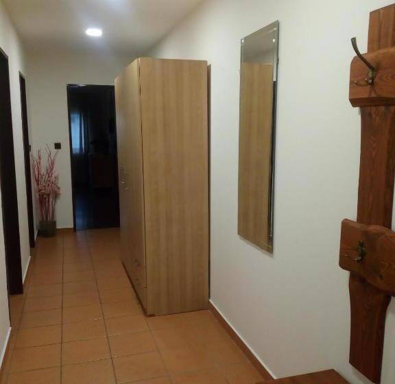 Landhotel Zoopark Zelčín