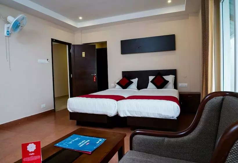 Hotel Shola Heaven