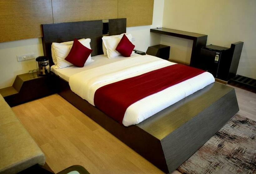 בית מלון כפרי Sunrise Palace