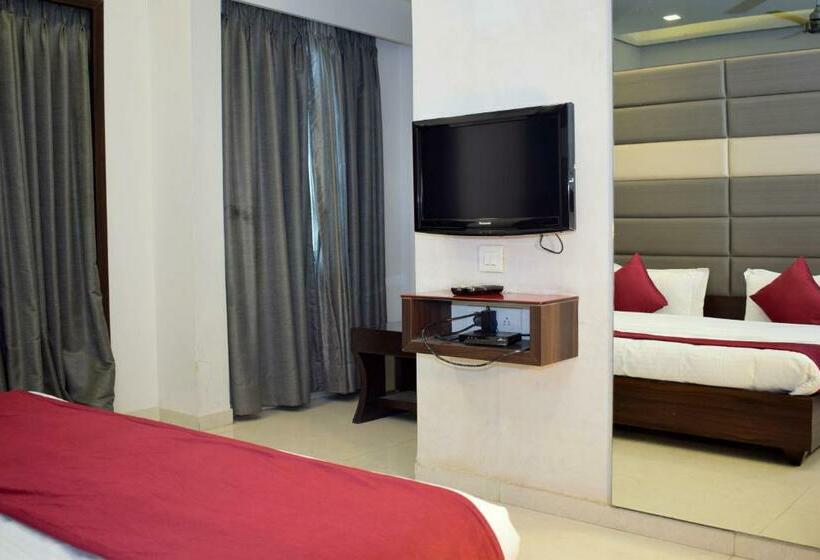 בית מלון כפרי Sunrise Palace