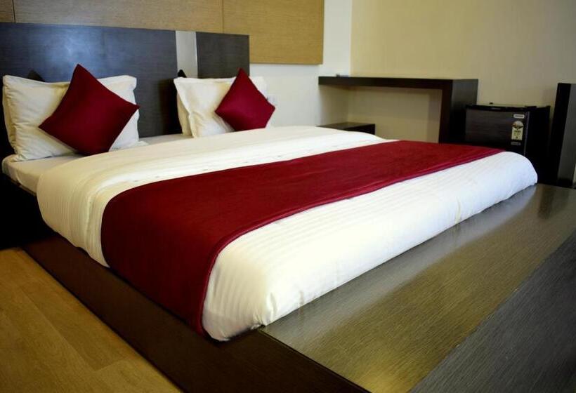 בית מלון כפרי Sunrise Palace