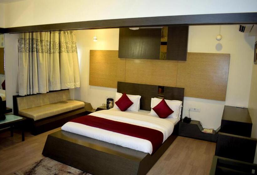 בית מלון כפרי Sunrise Palace