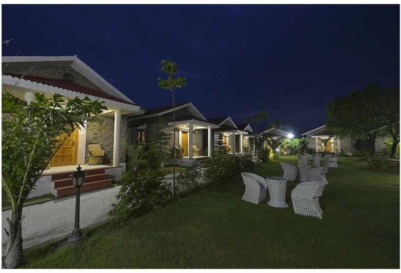 ホテル The Lohana Village Resort