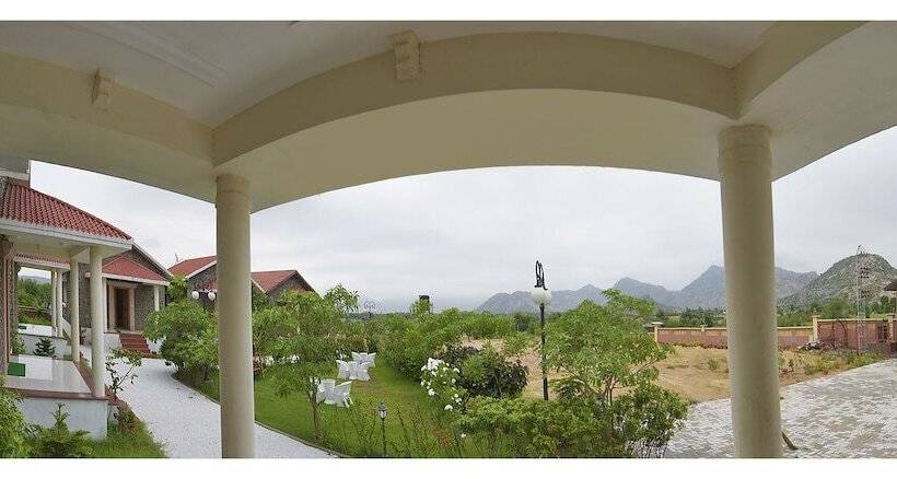 ホテル The Lohana Village Resort