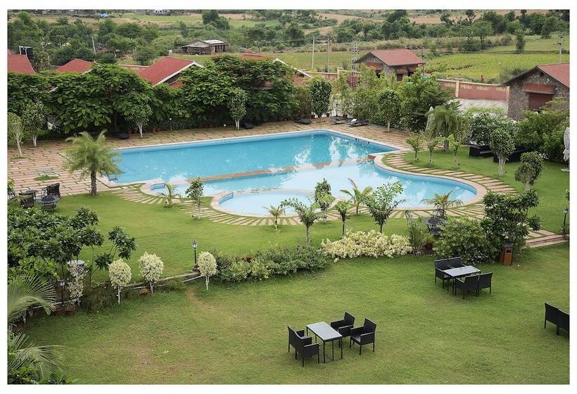 ホテル The Lohana Village Resort