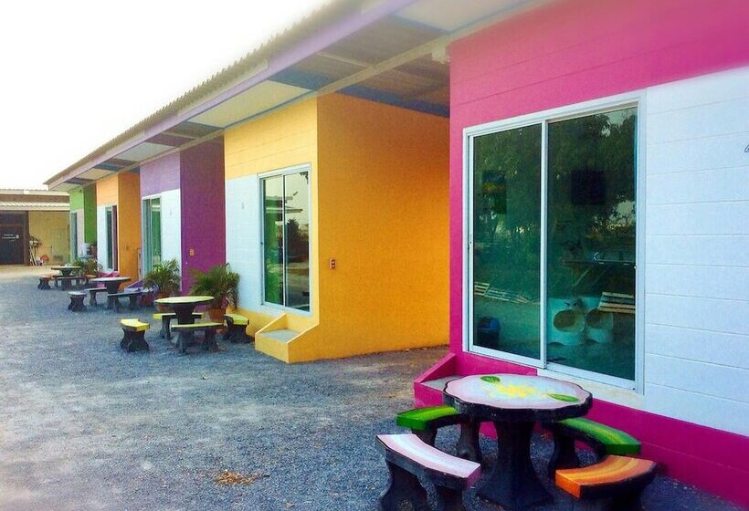 هتل The Zoosk Resort