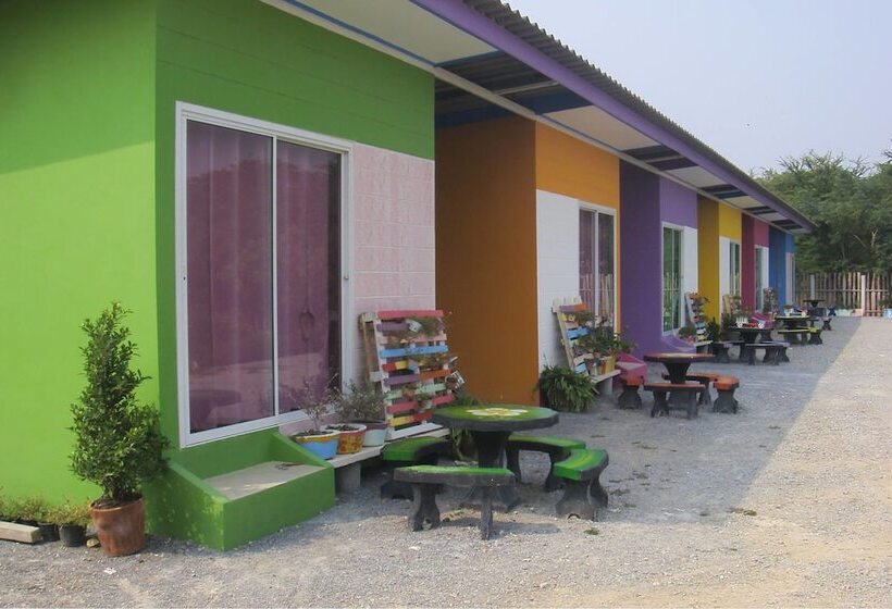 هتل The Zoosk Resort