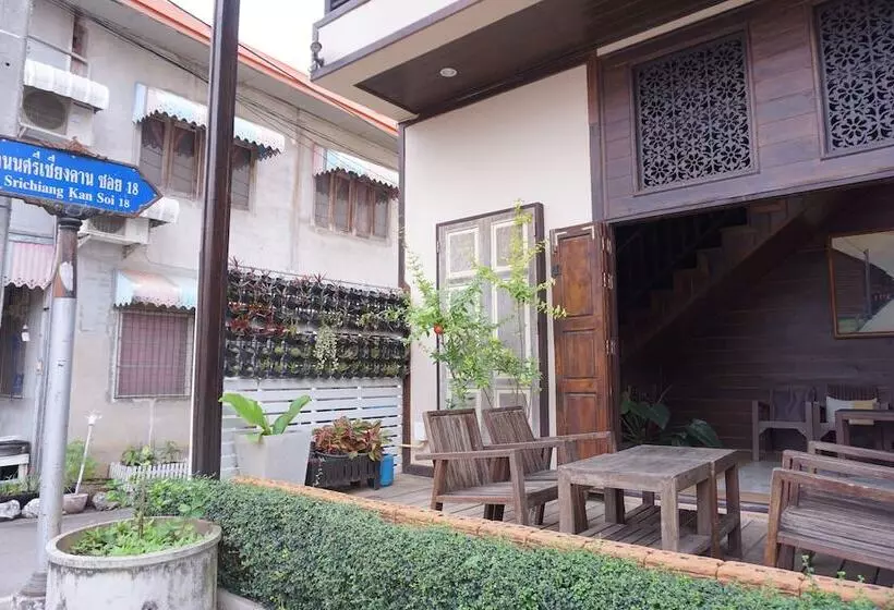 Hotelli Wong Sai Siri Srichiangkhan