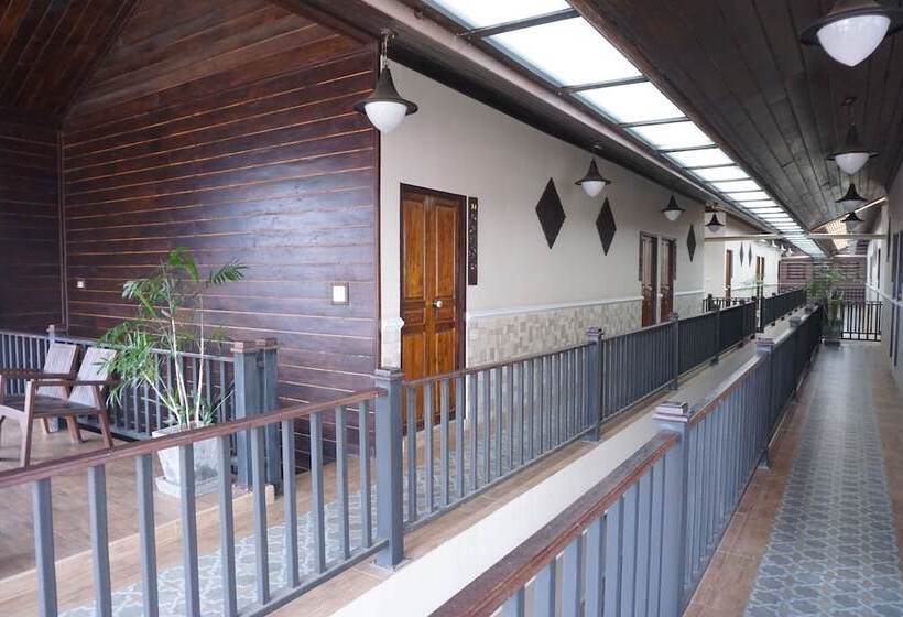 Hotel Wong Sai Siri Srichiangkhan