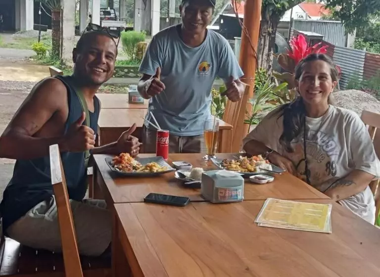 ペンション Achita Cottages