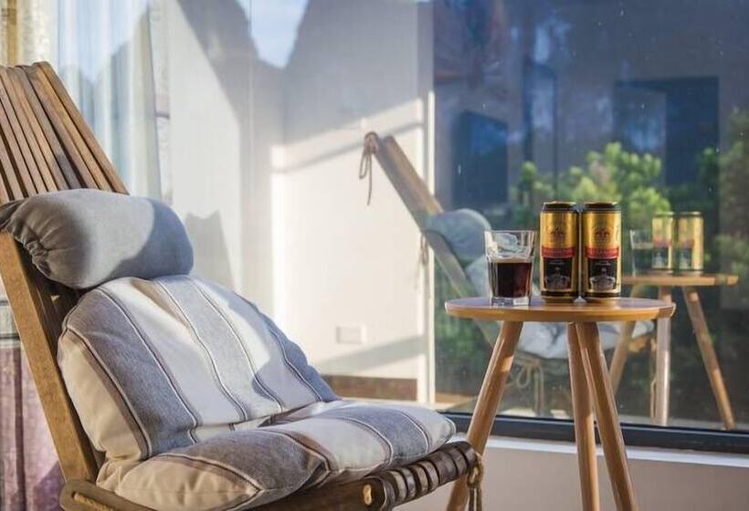 Pensjonat Quietyard Yangshuoriverside Holiday