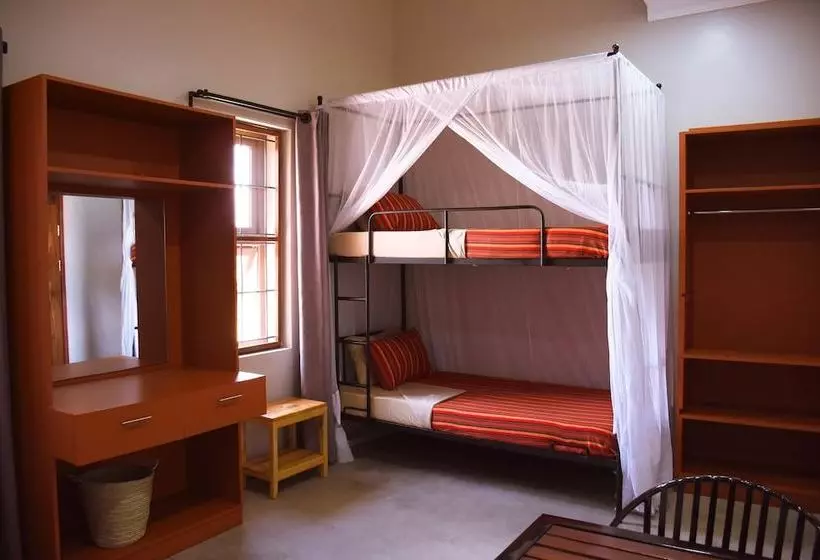 Majatalo Stemm Mountain Retreat Center