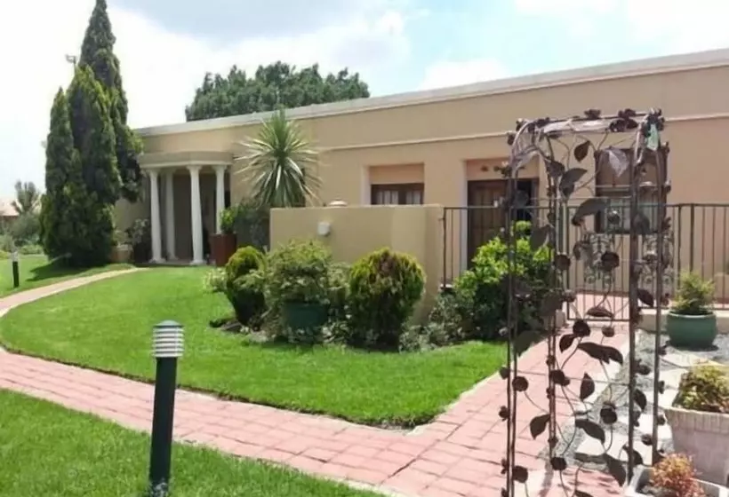 Majatalo The Guest House Standerton